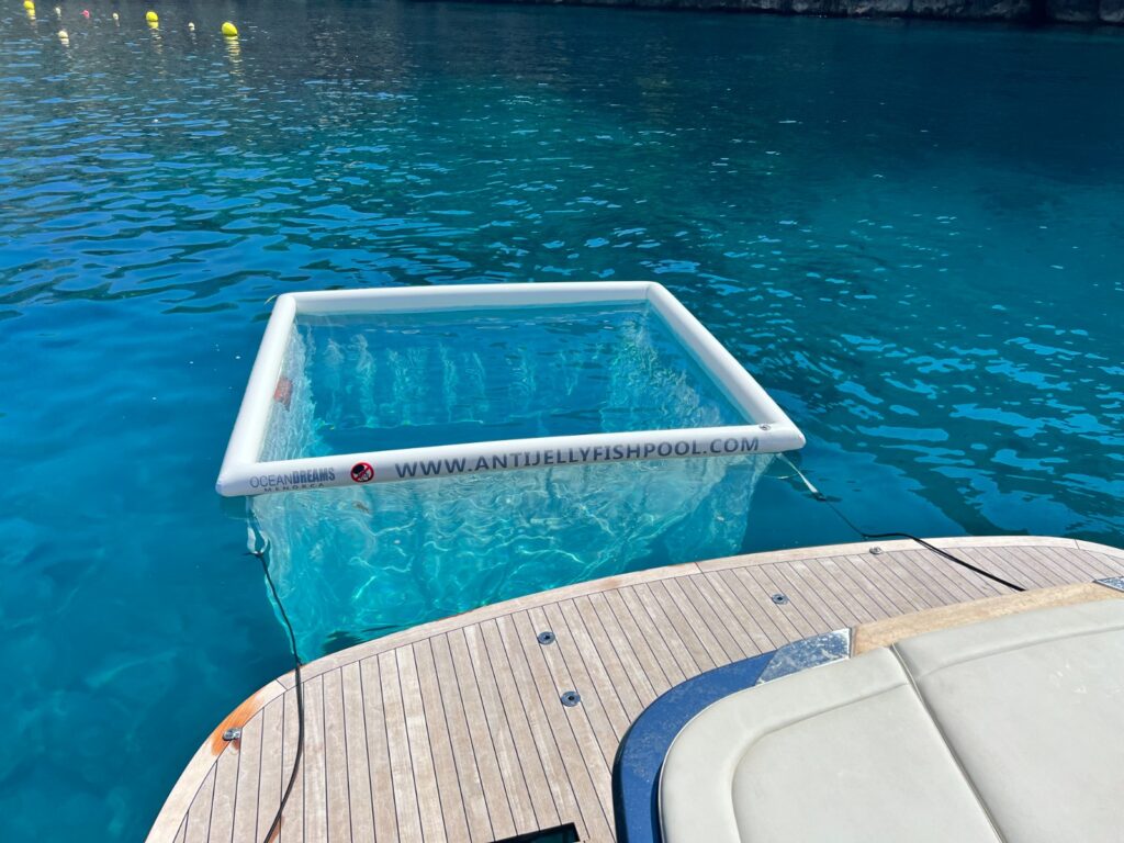 Anti Jellyfish Pool yachts